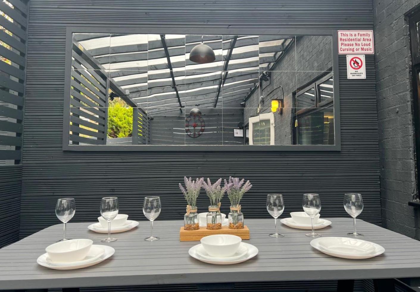 Modern Suites -5 Bedroom House- With Free Parking Birmingham City Экстерьер фото