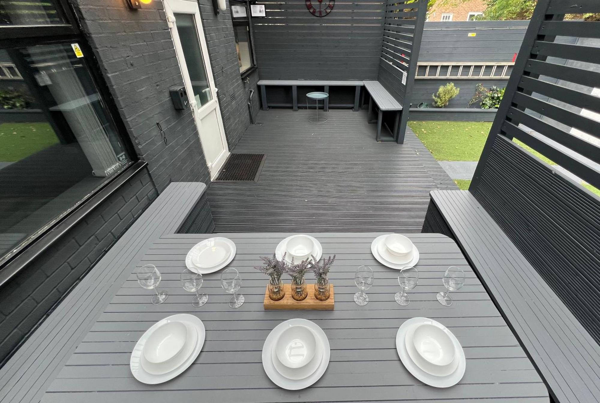 Modern Suites -5 Bedroom House- With Free Parking Birmingham City Экстерьер фото
