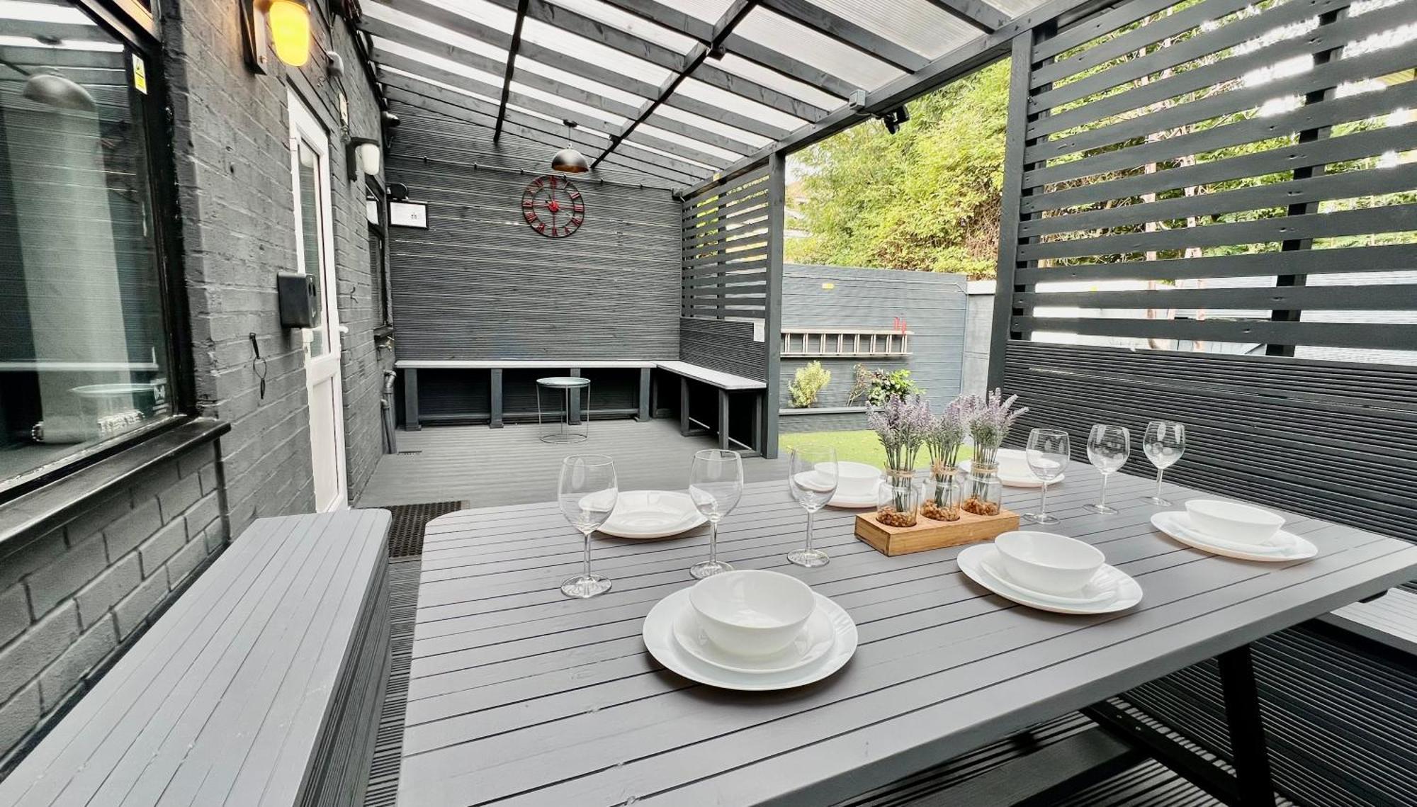 Modern Suites -5 Bedroom House- With Free Parking Birmingham City Экстерьер фото