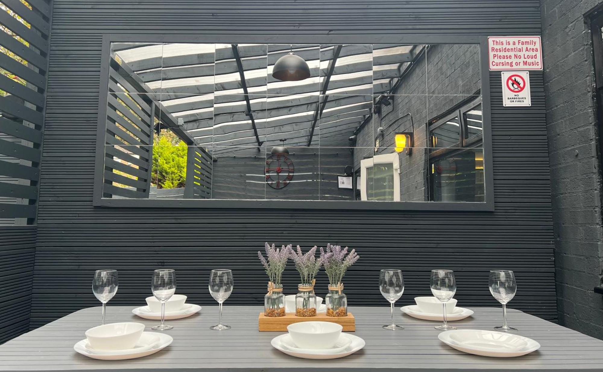 Modern Suites -5 Bedroom House- With Free Parking Birmingham City Экстерьер фото